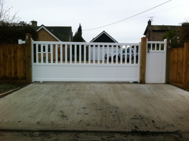 zorn sliding gate